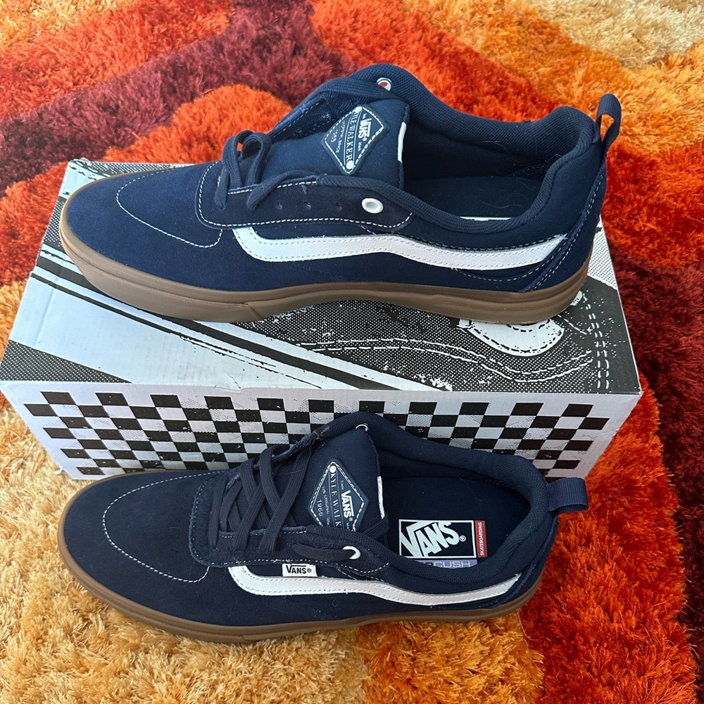 Vans Sk8 Shoe in Dress Blue/Gum